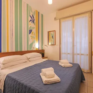 2* Hotel Clift
